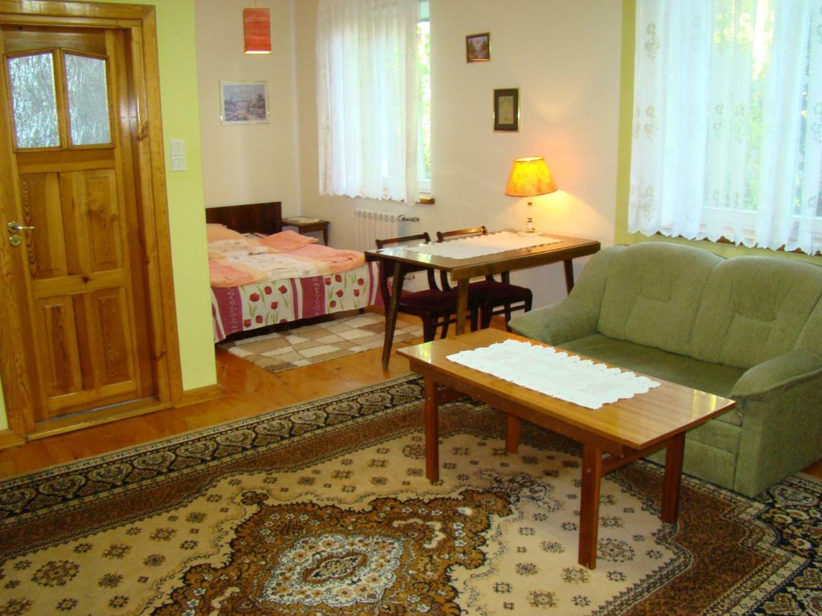 Pensjonat Dworek Baranówka Goniadz Exterior foto