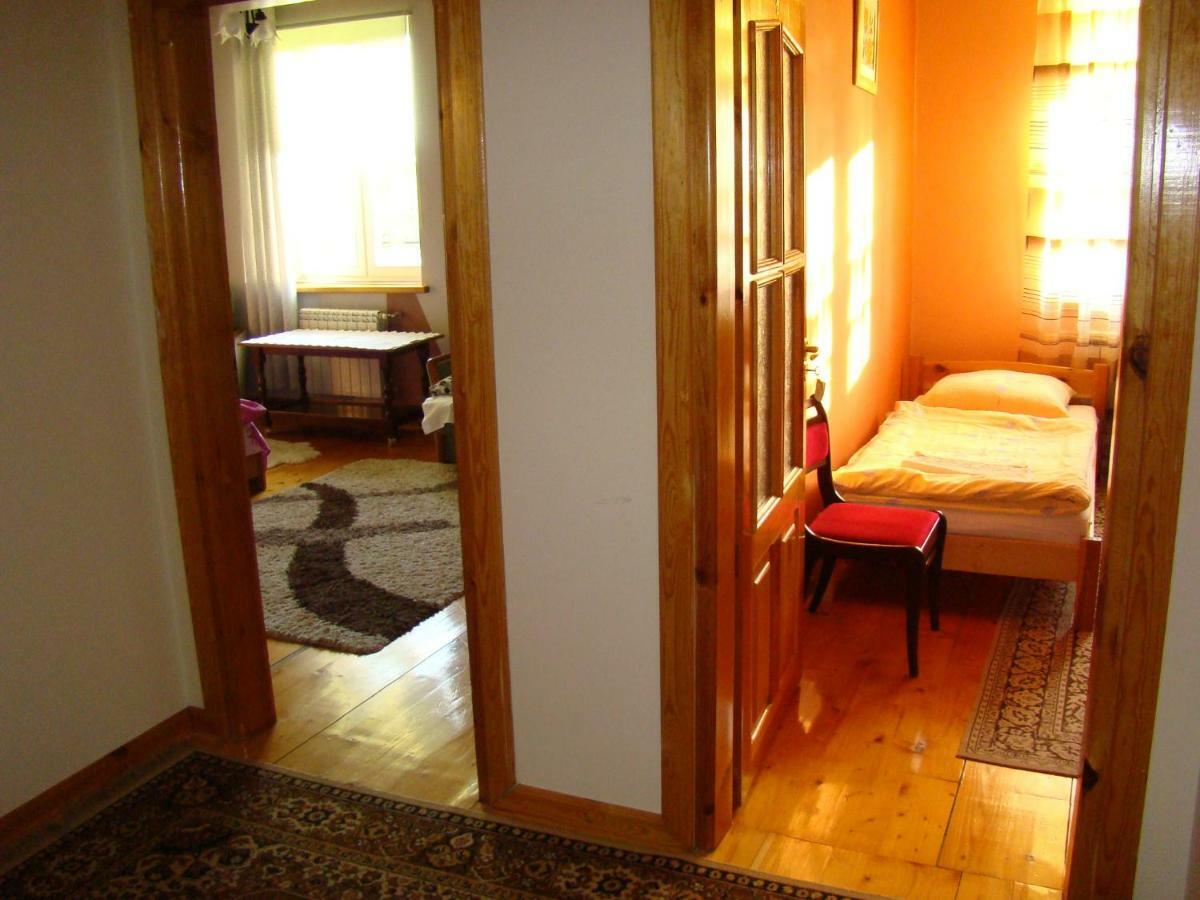 Pensjonat Dworek Baranówka Goniadz Exterior foto